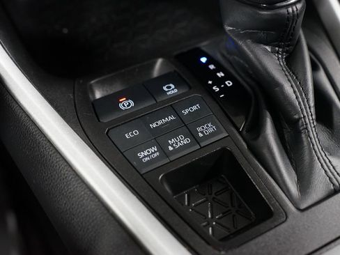 Certified 2023 Toyota RAV4 LE image 22