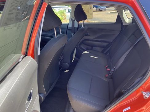 Used 2025 Hyundai Kona SEL FWD image 42