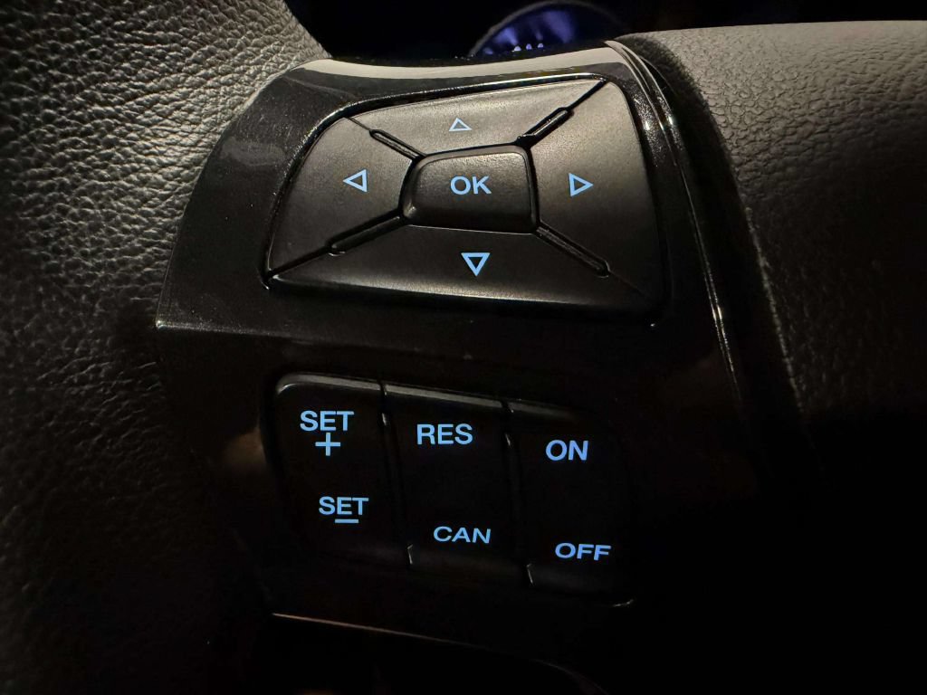 Used 2018 Ford Explorer XLT w/ Equipment Group 202A AWD/4WD image 45