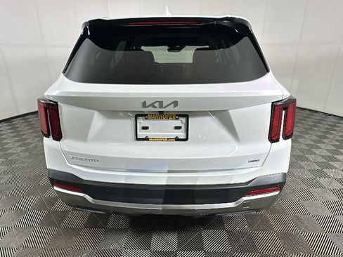 Used 2025 Kia Sorento EX w/ EX Panoramic Sunroof Package AWD/4WD image 4