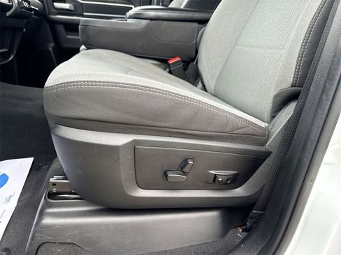 Used 2024 RAM 3500 Big Horn image 12