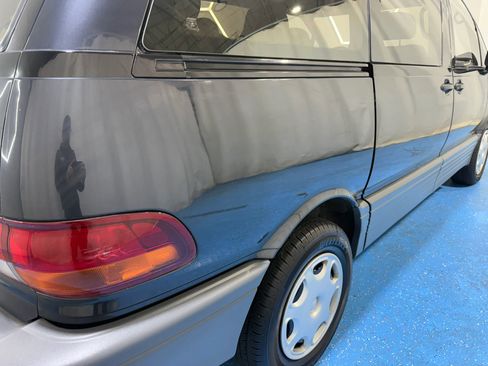 Used 1995 Toyota Previa DX image 17