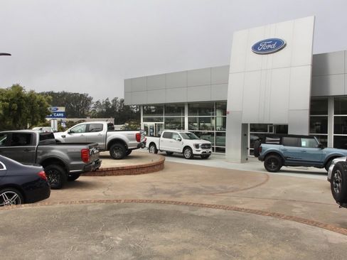 Certified 2025 Ford F150 XLT w/ Equipment Group 301A Standard image 28