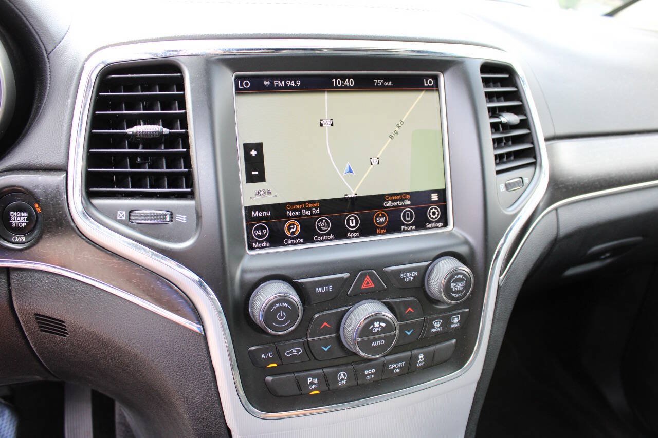Used 2018 Jeep Grand Cherokee Limited AWD/4WD image 15