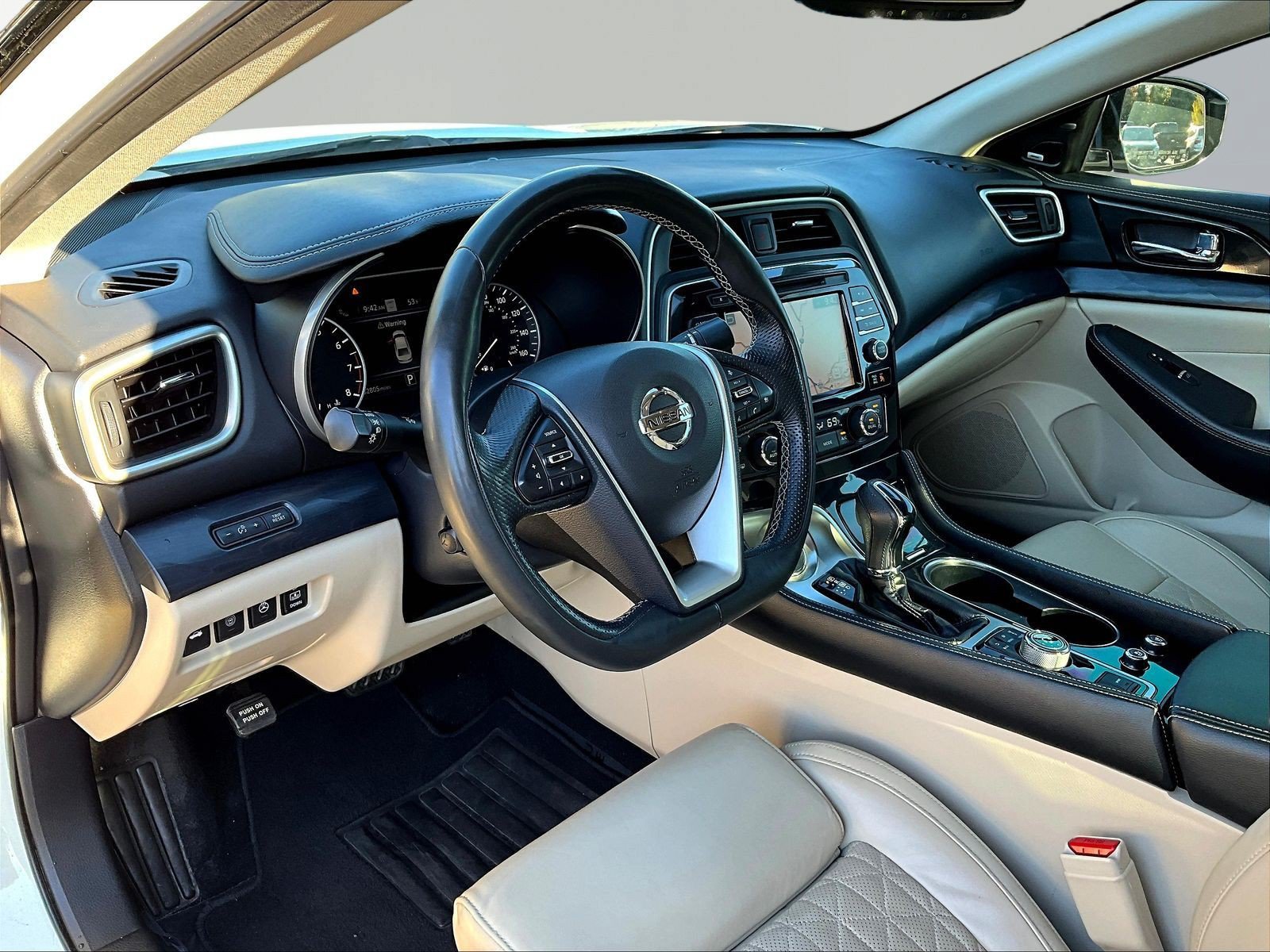 Used 2019 Nissan Maxima Platinum w/ Illumination Package FWD image 17