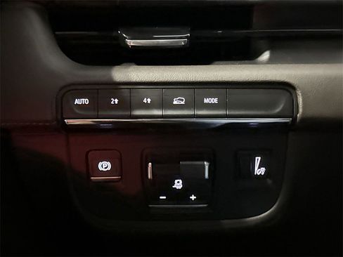 Used 2021 Cadillac Escalade ESV Sport image 19