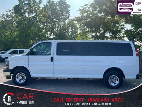 Used 2020 Chevrolet Express 3500 LT w/ LT Preferred Equipment Group image 5
