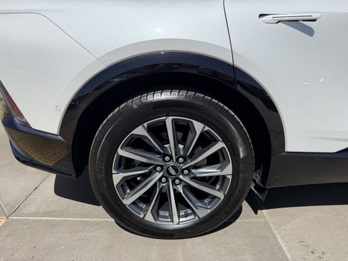 Used 2024 Cadillac Lyriq Sport RWD image 15