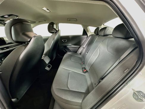Used 2025 Kia K4 FWD image 26