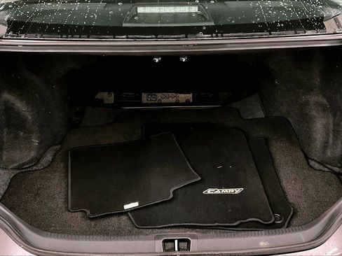 Used 2015 Toyota Camry XLE w/ Moonroof Package image 34