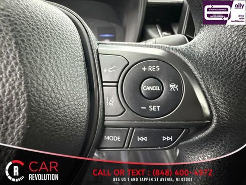 Used 2022 Toyota Corolla LE image 21