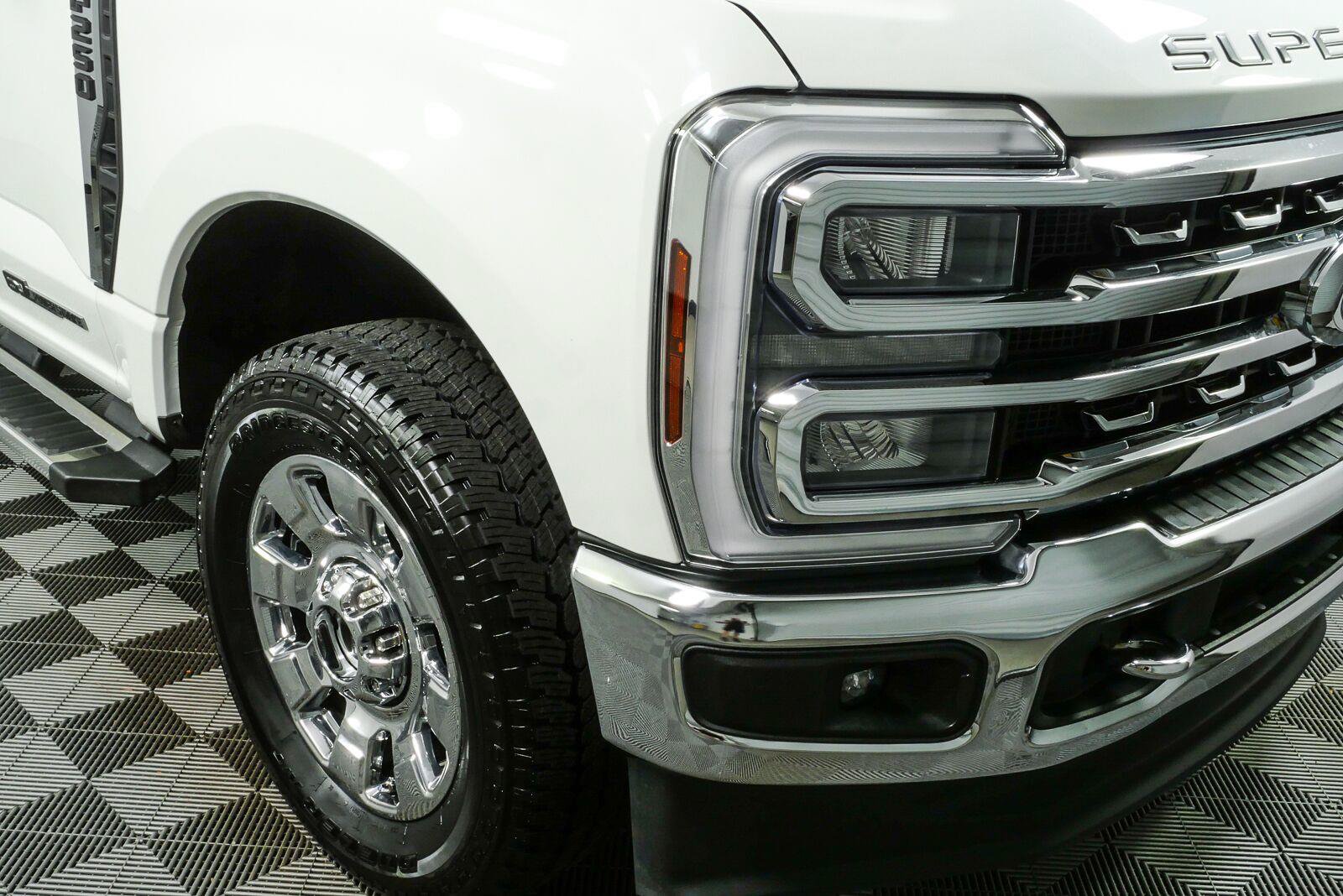 Used 2024 Ford F250 Lariat w/ Chrome Package AWD/4WD image 35