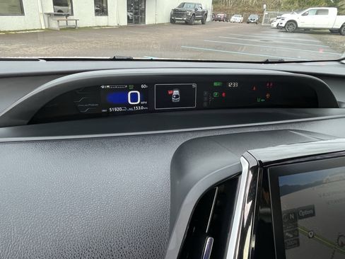 Used 2019 Toyota Prius Prime Plus image 25