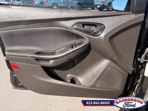 Certified 2017 Ford Focus S FWD image 9