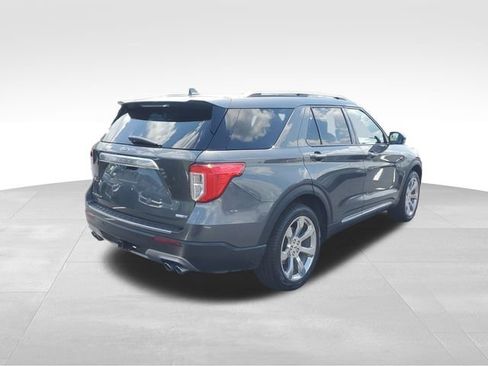 Used 2020 Ford Explorer Platinum w/ Premium Technology Package AWD/4WD image 4
