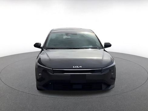 Used 2025 Kia K4 LXS image 4