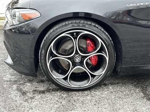 Used 2023 Alfa Romeo Giulia Veloce image 10