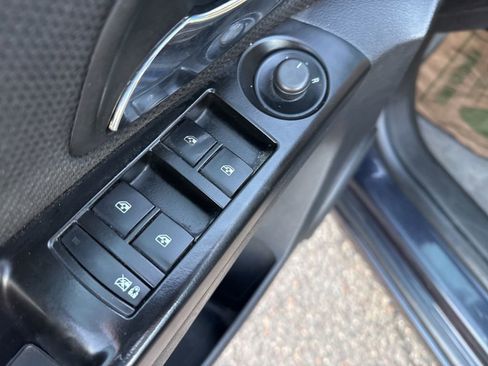 Used 2014 Chevrolet Cruze LT image 16