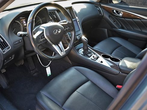 Used 2019 INFINITI Q50 Luxe w/ Essential Package (3.0T Luxe) image 14