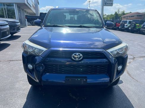 Used 2016 Toyota 4Runner SR5 AWD/4WD image 2