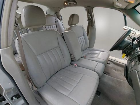 Used 2007 Lincoln Town Car Signature RWD image 13