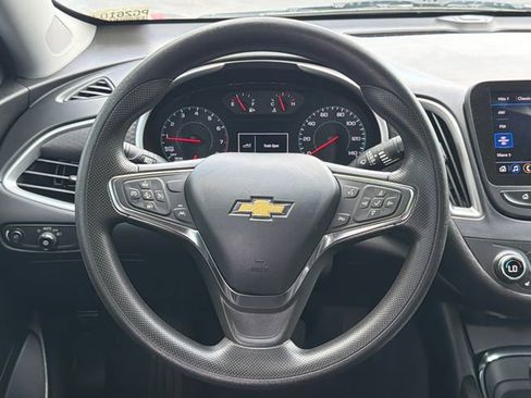 Used 2024 Chevrolet Malibu LT FWD image 23