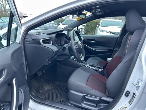 Used 2025 Toyota Corolla SE image 13