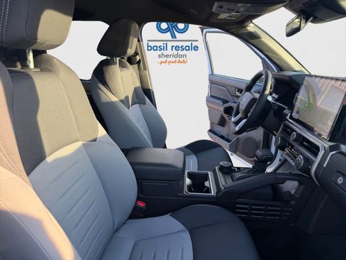 Used 2025 Toyota Tacoma TRD Off-Road image 16