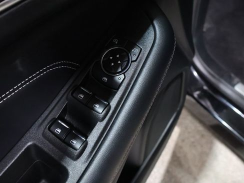 Used 2024 Ford Edge Titanium image 13