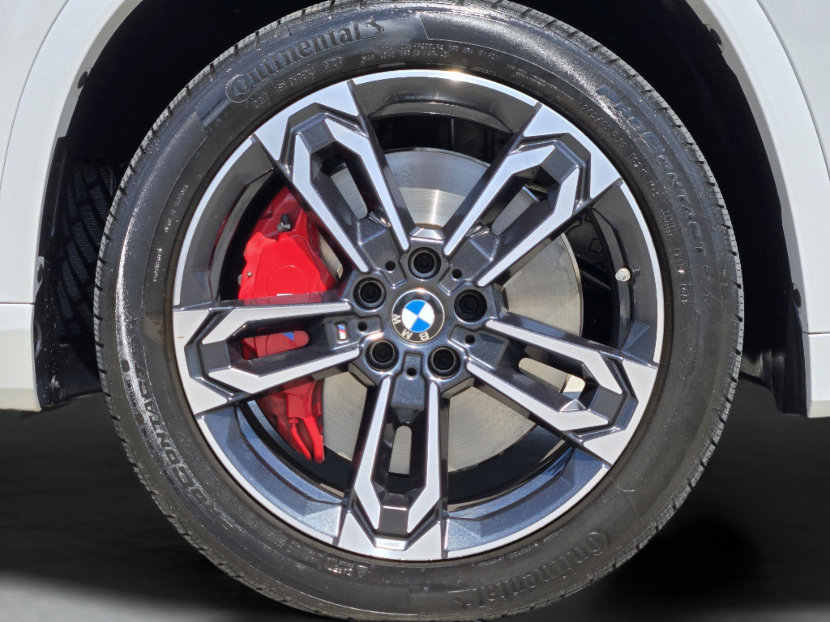 Used 2025 BMW X1 xDrive28i w/ Premium Package AWD/4WD image 15