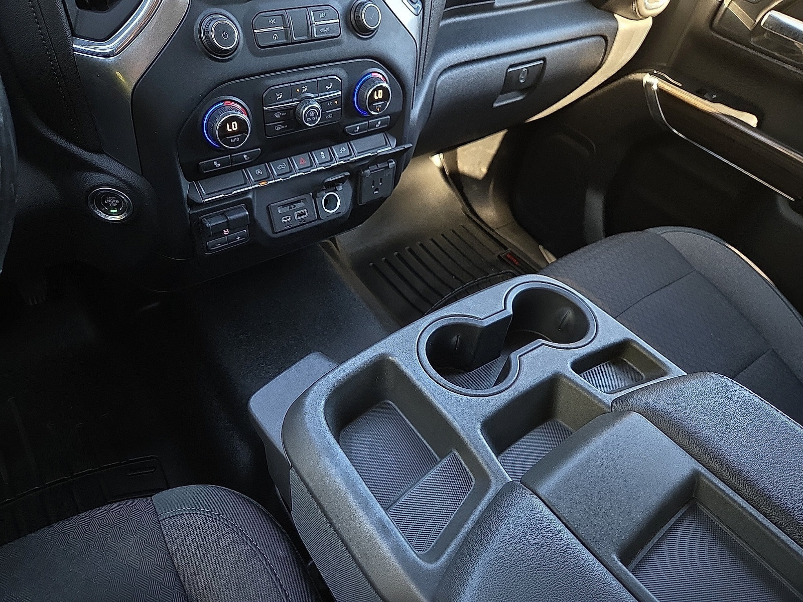 Used 2019 Chevrolet Silverado 1500 LT w/ All-Star Edition AWD/4WD image 25