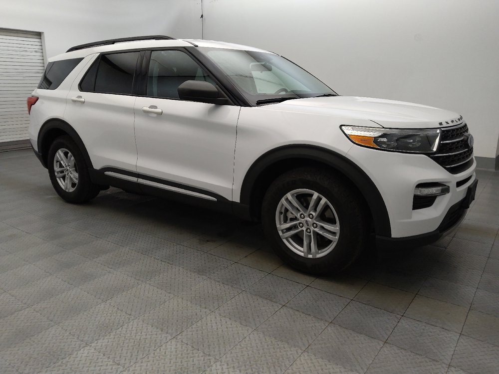 Used 2021 Ford Explorer XLT w/ Equipment Group 202A RWD image 11