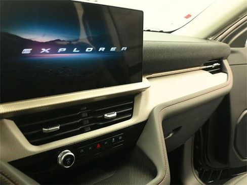 New 2026 Ford Explorer Active w/ Active Comfort Package image 14