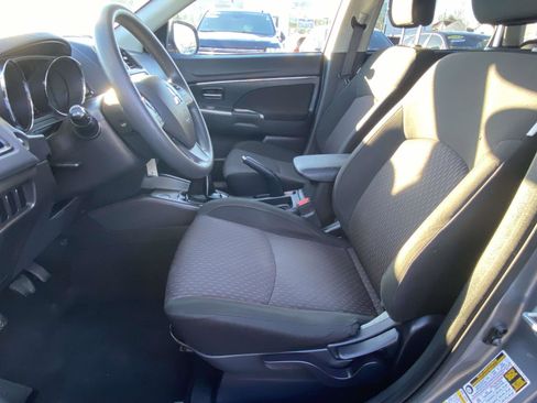 Used 2018 Mitsubishi Outlander Sport ES image 12
