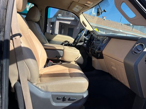 Used 2011 Ford F250 Lariat w/ FX4 Off Road Pkg image 17
