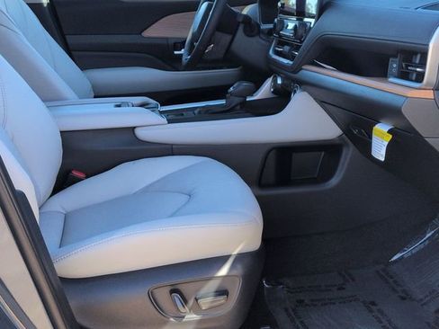 Certified 2026 Toyota Grand Highlander Limited image 30