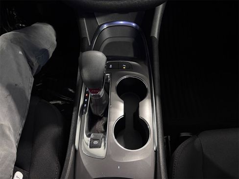 Used 2022 Chevrolet Malibu RS image 19