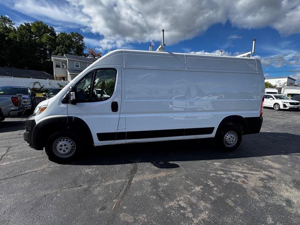 Used 2025 RAM ProMaster 2500 FWD image 3