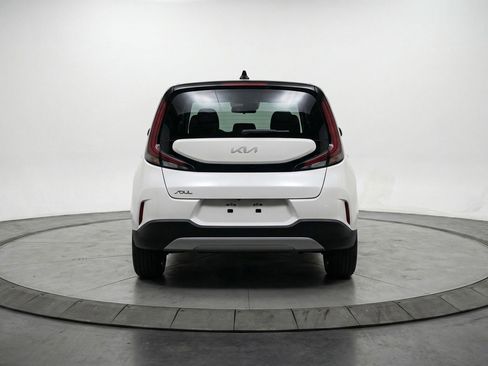 Used 2025 Kia Soul LX w/ LX Technology Package image 7