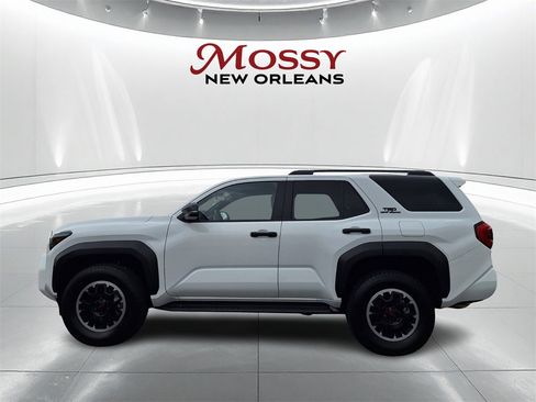 Used 2025 Toyota 4Runner TRD Off-Road image 8