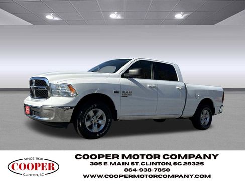 Used 2020 RAM 1500 Classic SLT image 3