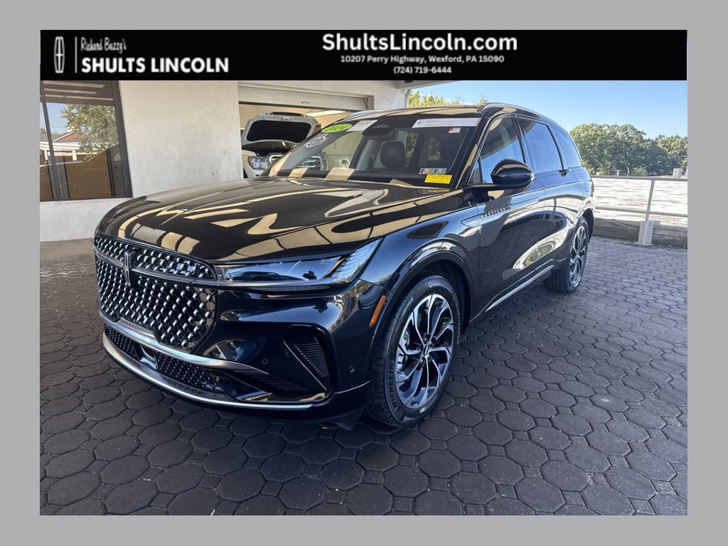 Used 2024 Lincoln Nautilus Reserve w/ Equipment Group 203A AWD/4WD image 1