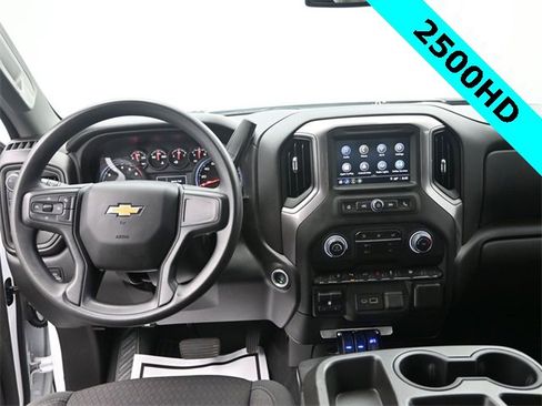 Used 2024 Chevrolet Silverado 2500 Custom w/ Custom Value Package image 11