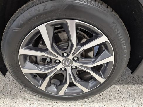 Used 2022 Acura MDX SH-AWD w/ Technology Package image 9