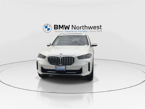 Used 2024 BMW X5 xDrive40i w/ Premium Package image 8