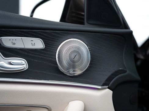 Used 2017 Mercedes-Benz E 300 4MATIC image 51
