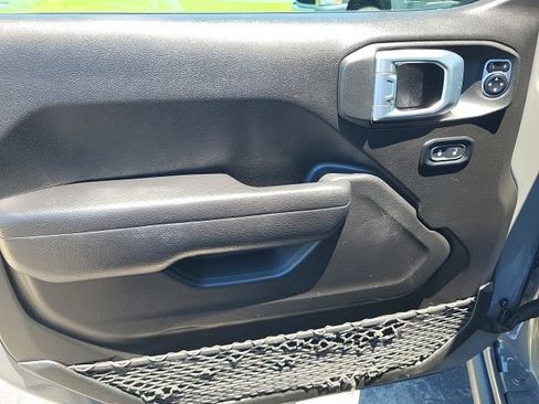 Used 2022 Jeep Gladiator Sport AWD/4WD image 28
