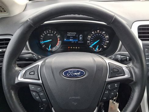 Used 2014 Ford Fusion SE w/ Equipment Group 201A image 18