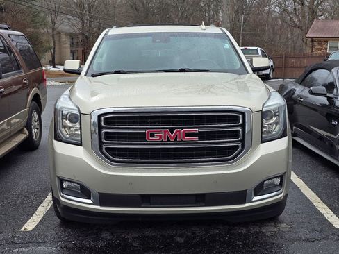 Used 2017 GMC Yukon XL SLT w/ Open Road Package image 3