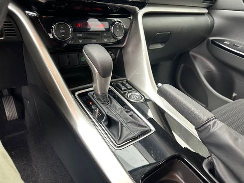 Used 2025 Mitsubishi Eclipse Cross LE image 21